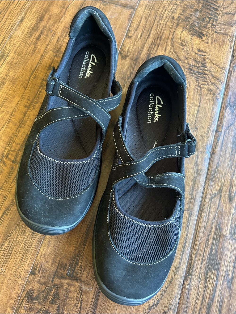 Clarks Black Women’s Mary Jane Cross-Strap Comfort Flats